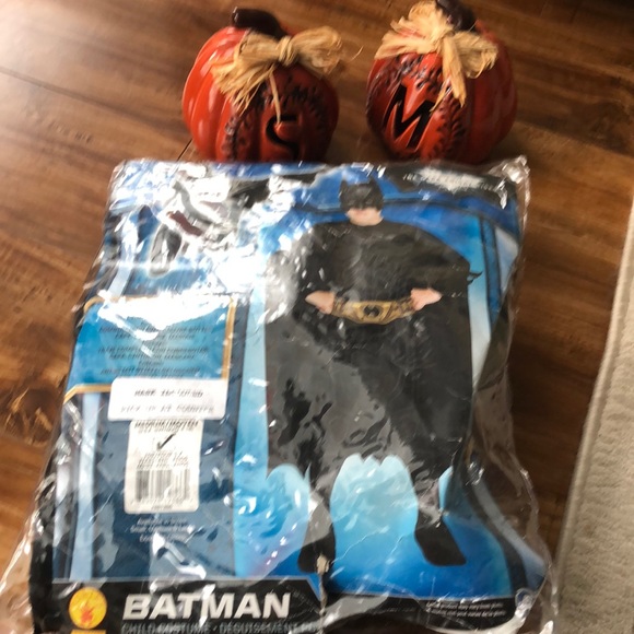 Batman costume  size medium 8-10 - Picture 1 of 1